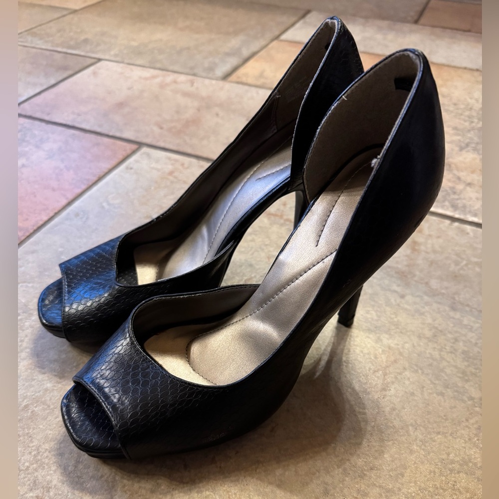 Apt. 9 Black Snake Skin / Reptile Print Peep Toe Platform Heels Size 8